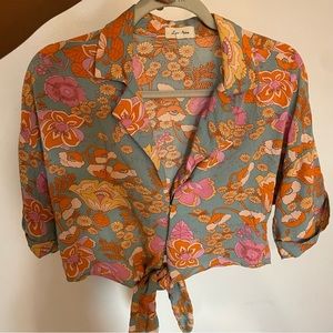 cropped front tie collared blouse, size medium